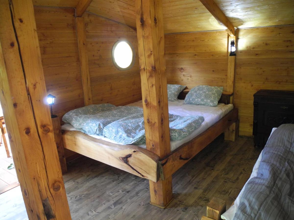 Treehouse V Brdech