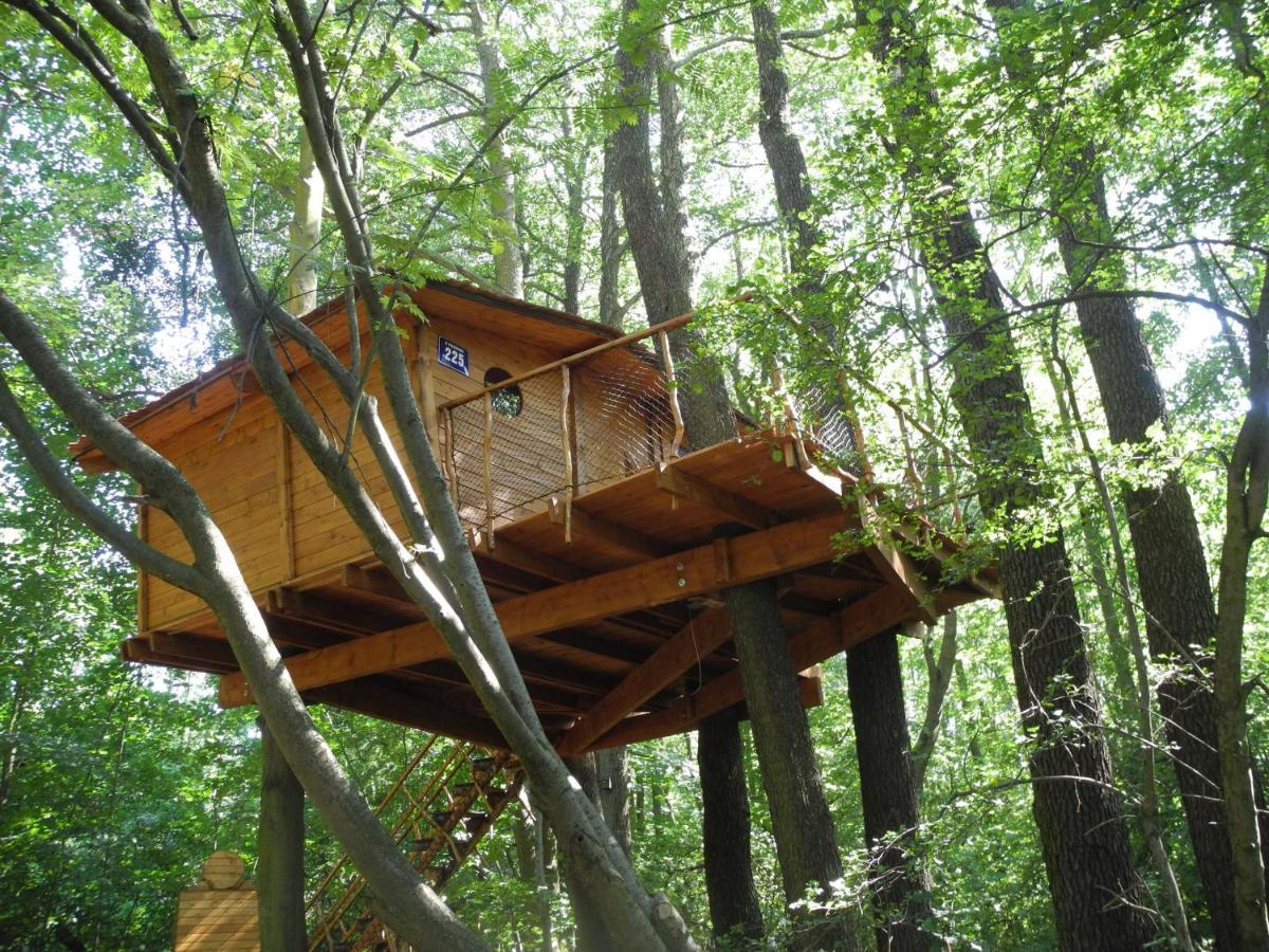Treehouse V Brdech Chalet