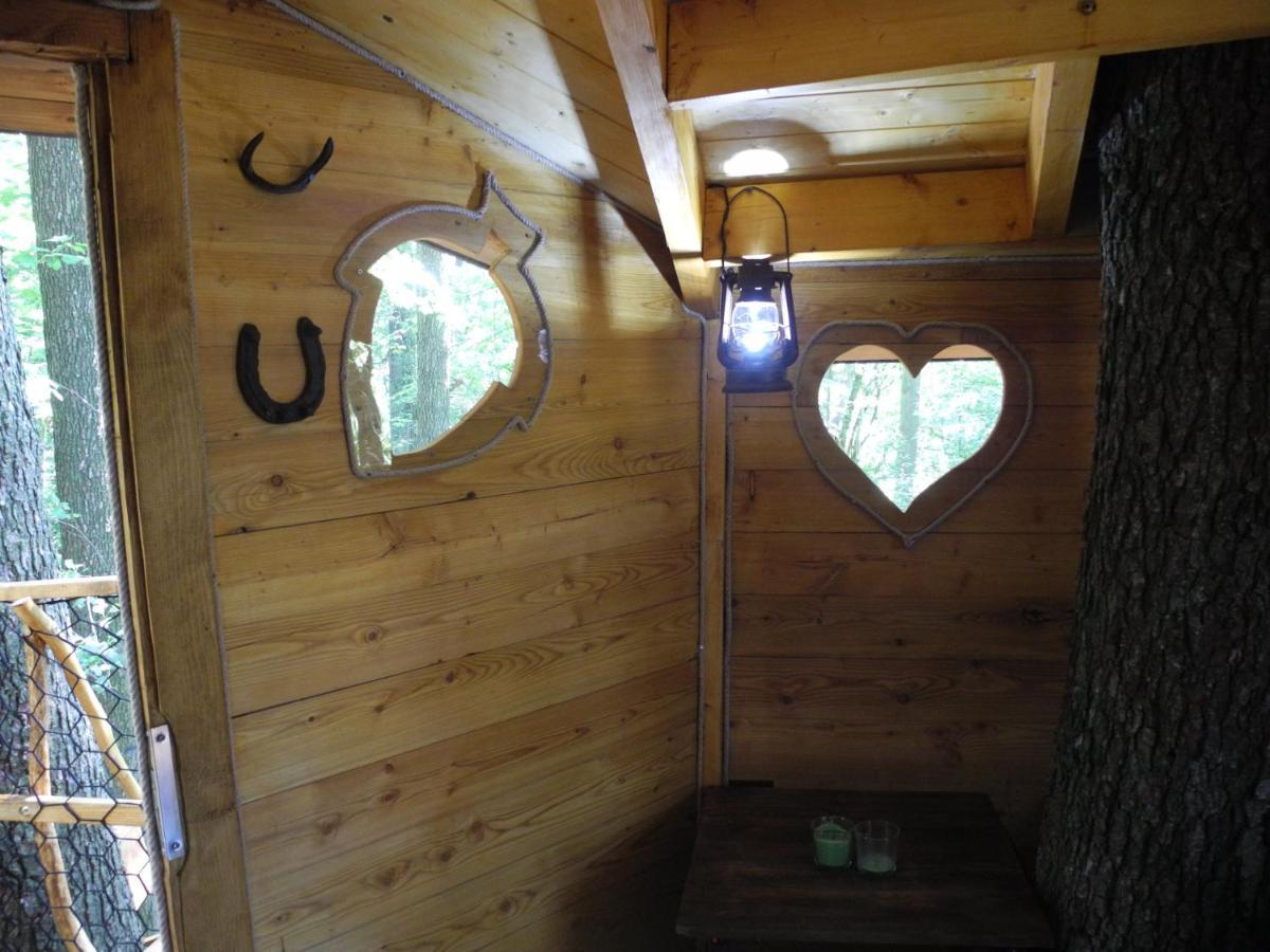 Chalet Treehouse V Brdech
