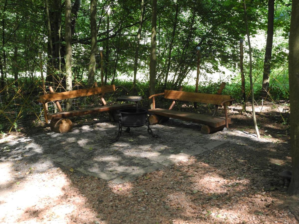 Chalet Treehouse V Brdech Bohutin (Central Bohemian)